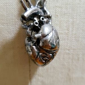 Pending Necklace (Heart)